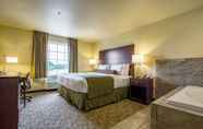 Bedroom 3 Cobblestone Hotel & Suites - Orrville