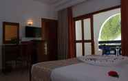 Kamar Tidur 2 Le Grand Hotels Des Thermes
