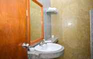 Bilik Mandi dalam Bilik 3 Camarin Residence