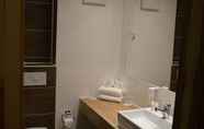 Bilik Mandi dalam Bilik 5 Best Western Plus Marina Star Hotel Lindau