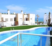 Swimming Pool 2 Novabeach Apartments - Marholidays