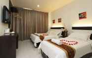 Kamar Tidur 6 New Century Hotel