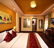 Kamar Tidur 6 DOM Himalaya Hotel