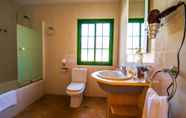 Toilet Kamar 7 Roquetas Beach & Playa Serena Golf