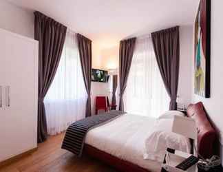 Bedroom 2 LHP Suite Santa Margherita