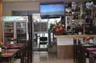 Bar, Kafe dan Lounge New Pind Balluchi Inn