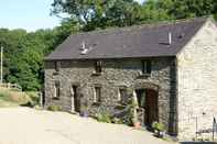 Exterior Troedyrhiw Holiday Cottages