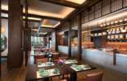 ร้านอาหาร 2 Shangri-La Yiwu