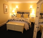 Bedroom 6 Admiral Fitzroy Inn