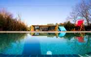 Hồ bơi 2 Liiiving In Caminha - Lawny Pool House