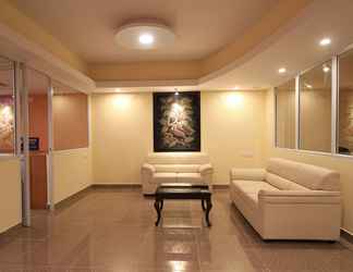 Lobby 2 Arra Grande Suites