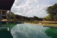 Swimming Pool Liyya Water Villas