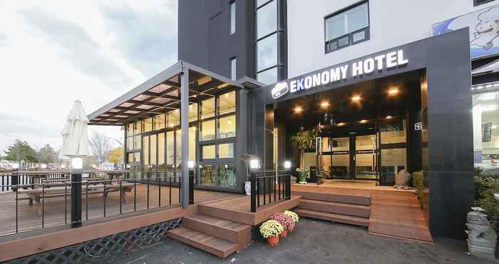 ภายนอกอาคาร Ekonomy Hotel Sokcho