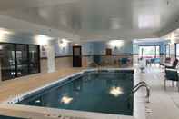 Swimming Pool TownePlace Suites by Marriott New Hartford