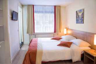 Bedroom 4 Hotel et le Café de Paris