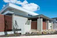 Exterior Loxton Courthouse Apartments