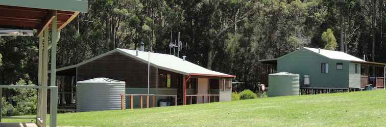 Exterior Tinglewood Cabins