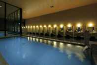 Swimming Pool The Singulari Hotel & Skyspa at Universal Studios Japan