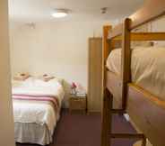 Bedroom 2 Ludlow Mascall Centre - Hostel
