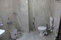In-room Bathroom Hotel Royal Gasho