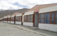 Exterior 2 Pangong Holiday Cottages