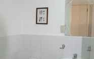 Toilet Kamar 5 Vacation Villas at Subic Homes