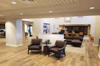 Lobi Hampton Inn & Suites Pittsburg Kansas Crossing