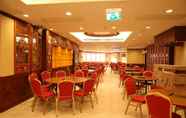 Restoran 2 Grand Harbour Hotel