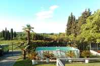 Swimming Pool Relais Villa Lezard