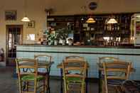 Bar, Cafe and Lounge Relais la Fleur