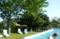 Swimming Pool Relais la Fleur