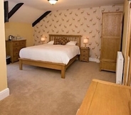 Bedroom 2 The Stapylton Arms