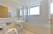 In-room Bathroom 2 Tower Bridge City Apartments