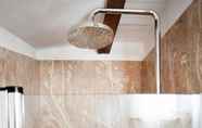 In-room Bathroom 6 Domus Socolatae Residenza d'Epoca Charming B&B