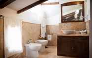 In-room Bathroom 5 Domus Socolatae Residenza d'Epoca Charming B&B