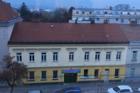 Nearby View and Attractions Leopoldauer Apartment