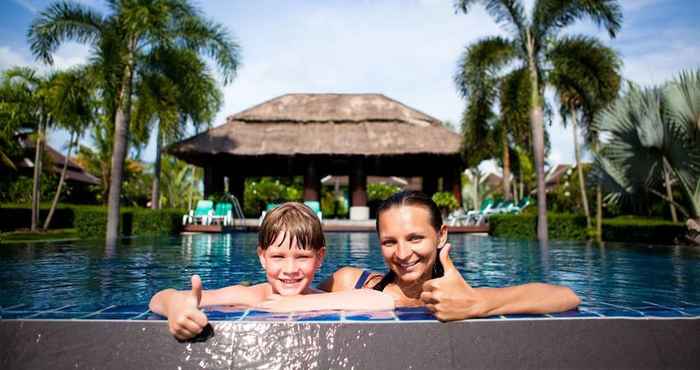 Swimming Pool Naiharn Garden Villa