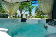 Swimming Pool Trulli Donna Isabella