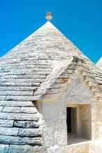 Exterior 4 Trulli Donna Isabella