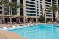 Swimming Pool The Berkley Las Vegas