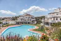 Swimming Pool Apartamentos de Lujo Marbella – PlanB4All