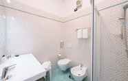 In-room Bathroom 4 Hotel Villa Belvedere