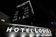 Exterior Louis J Hotel