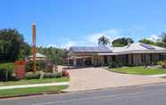 Bangunan 4 Country Roads Motor Inn Gayndah Qld