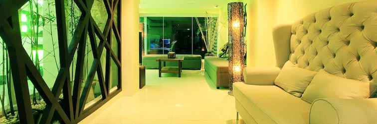 Lobby Emerald Boutique Hotel