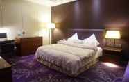 Kamar Tidur 7 Manhattan Kinlen Hotel - Shishi