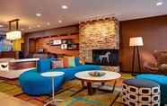 Lobi 3 Fairfield Inn and Suites by Marriott Detroit Canton