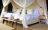 Bilik Tidur 2 Nambiti Plains Private Game Lodge