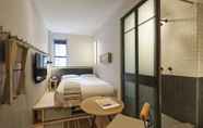 Kamar Tidur 6 Moxy NYC Times Square