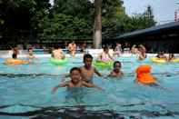 Kolam Renang Happy Hotel